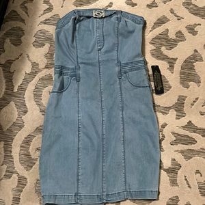 Brand new bebe dress with tags size 4